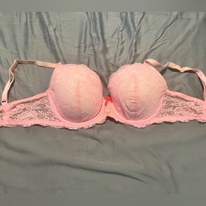 Victoria Secret Bra. Used once or twice. 34DD. No padding